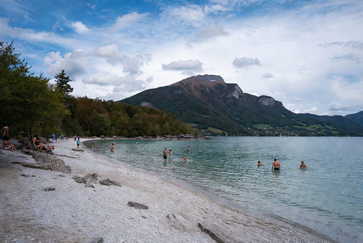Der Grésy-sur-Isère Freizeit-Basissee, Combe de Savoie